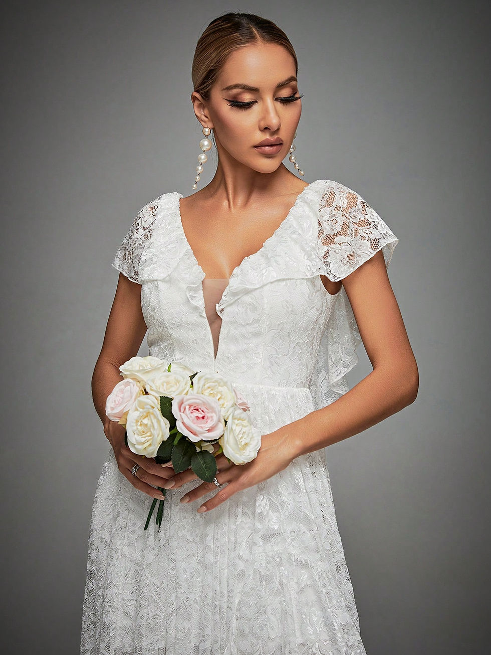 Thumbnail: Contrast Mesh Maxi Lace Wedding Dress