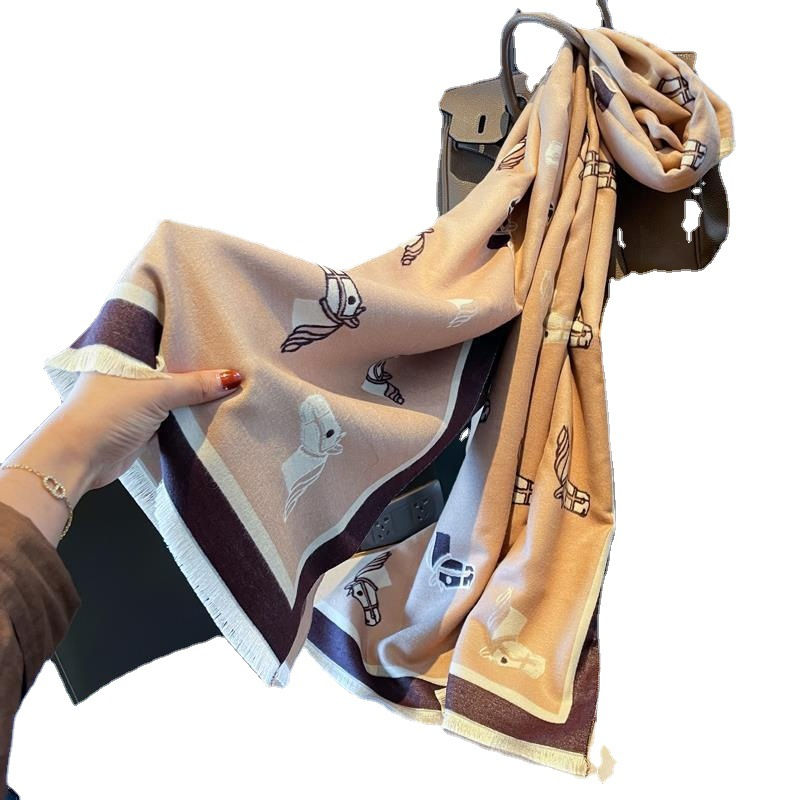 תמונה ממוזערת: Winter Double-sided Thickened Air-conditioned Room Shawl Long Warm Scarf