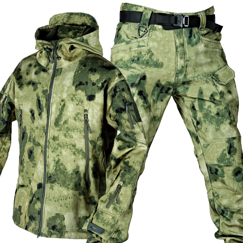 Thumbnail: Outdoor Shark Skin Warmth Set Camo Plush Thickened Coat Autumn/Winter Racing To