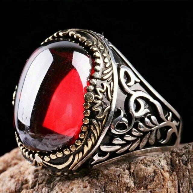 Thumbnail: Inlaid Emerald Men's Luxury Ring Personality Retro Domineering Gem Sapphire Rin
