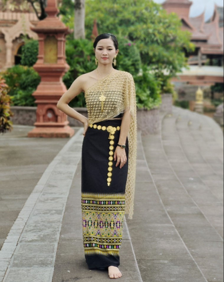 Thumbnail: 2023 New In Summer Women Strapless Shawl Top and Skirt Five-Piece Set Long Ao D