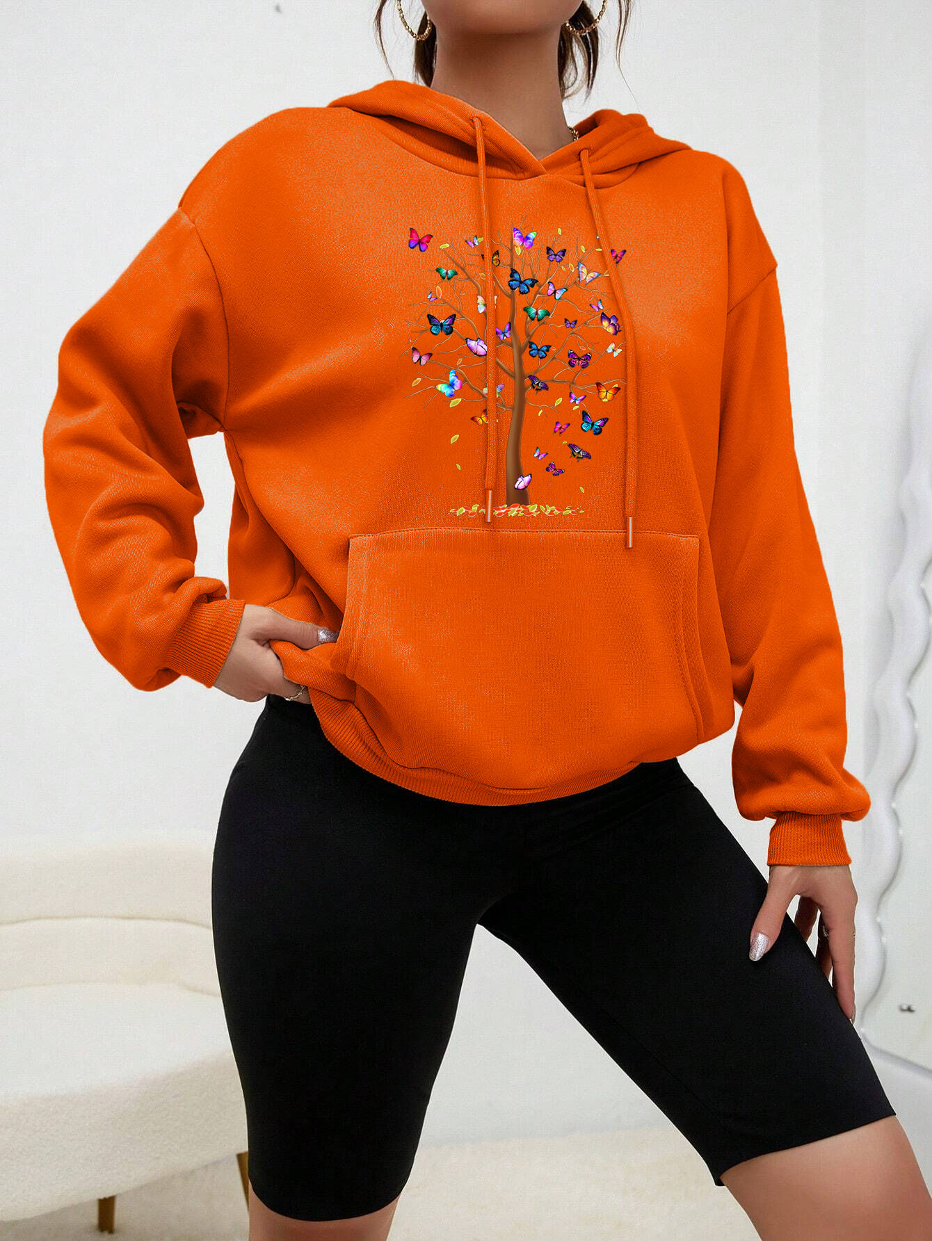 The Blooming Butterfly Tree Print Clothes Female Funny Casual Streetwear Autumn