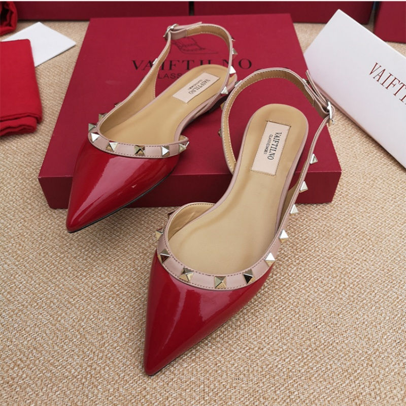 Thumbnail: Leather Pointed Flat Shoes 2024 Summer New High-Quality Rivet Women's Sandals H