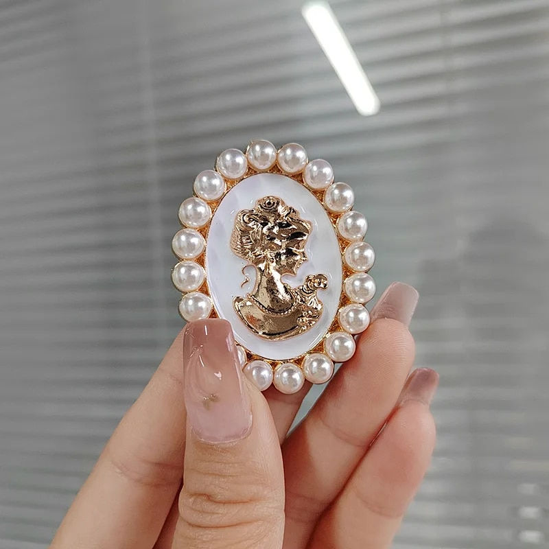 Thumbnail: Fashion Pearl Maple Leaf Rhinestone Brooches For Women Elegant Metal Fixed Clot