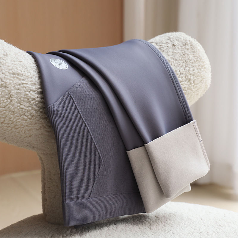Thumbnail: Fleece-lined Belly Support Pregnant Women Leggings Cropped Pants