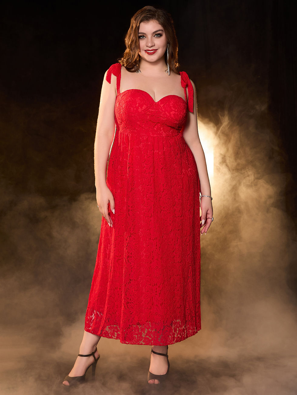 Thumbnail: New Fashion Plus Size Evening Dresses Halter Plunge Elegant Wedding Bridesmaid 