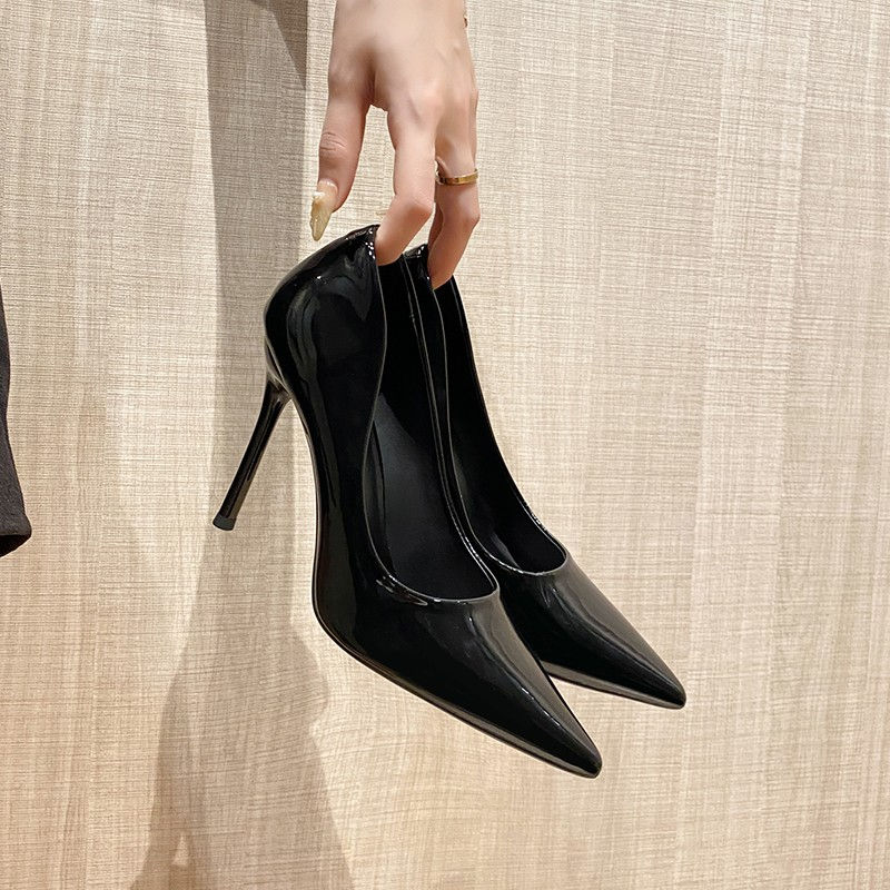 Thumbnail: Pointed Toe Stiletto Ladies High-heeled Shoes Flesh Color Black Sexy Nightclub