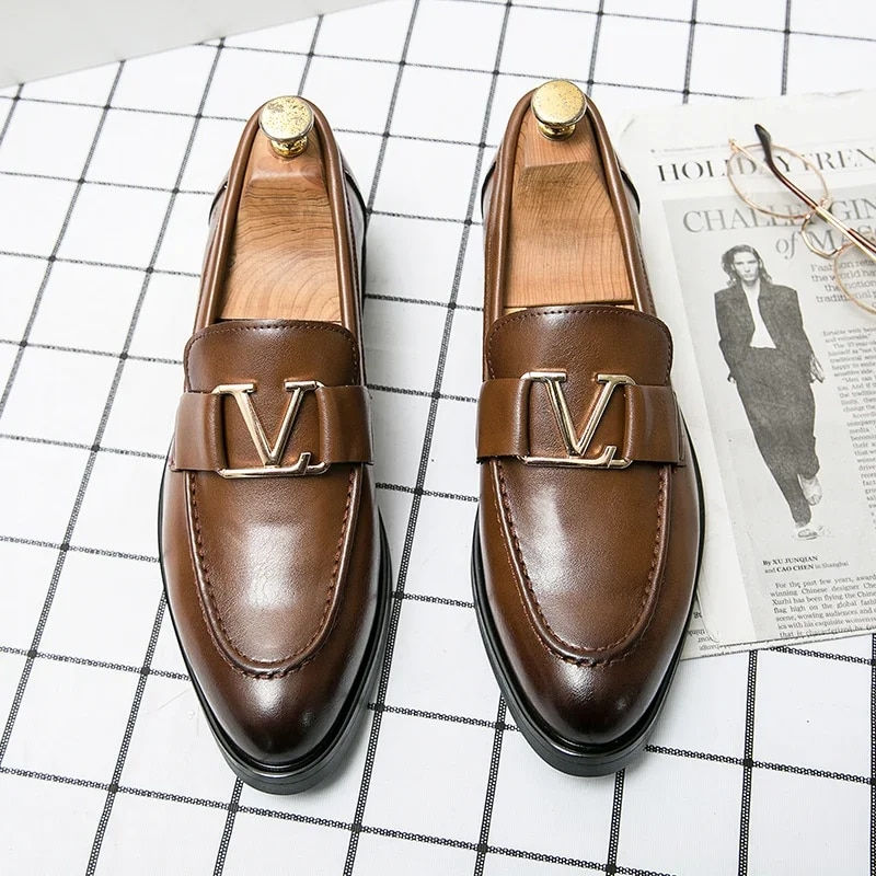 ภาพขนาดย่อ: New Designer Men's Leather Shoes Trend Luxury Brand Business Pointed Toe Leathe