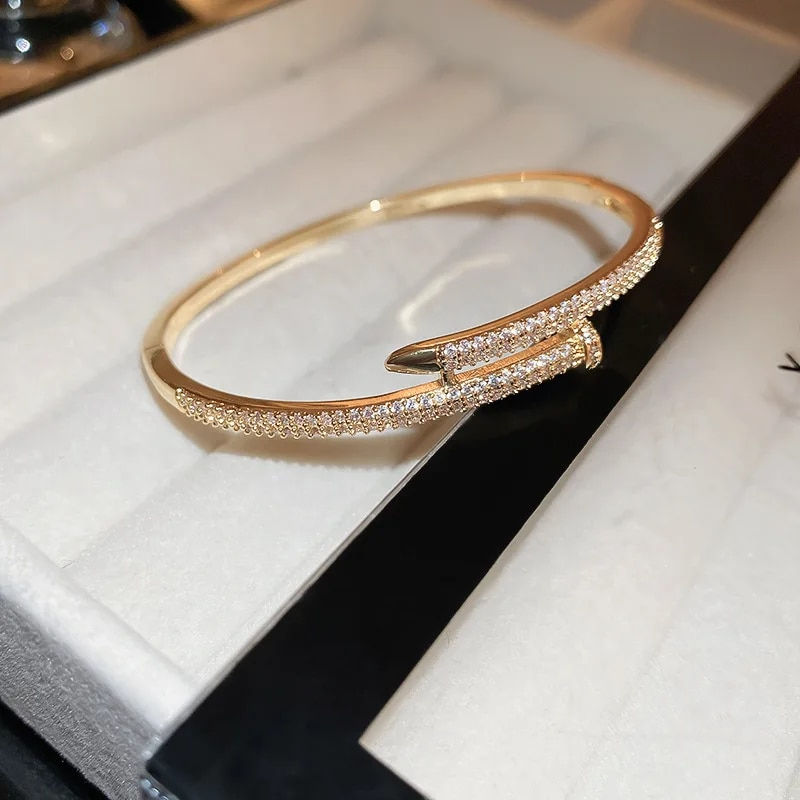 Thumbnail: 2024 New Korean Bangle Luxury Bracelet Elegant Fashion Europe and America Simpl
