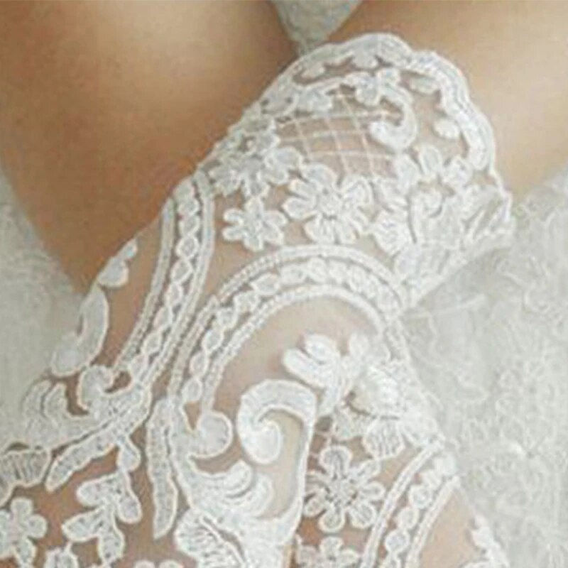 Thumbnail: Ladies Bridal Lace Gloves Short Fingerless Ivory White Flower Guant Mittens Bla
