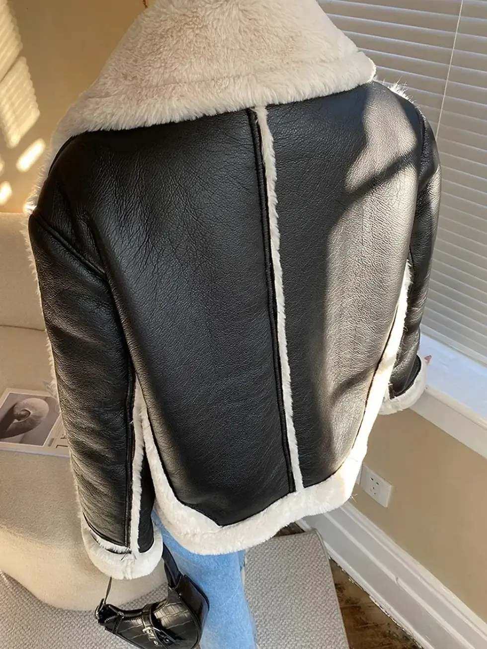 Thumbnail: 2024 New Women Vintage Thick Warm Eco-friendly Leather Fur Jacket Autumn Winter