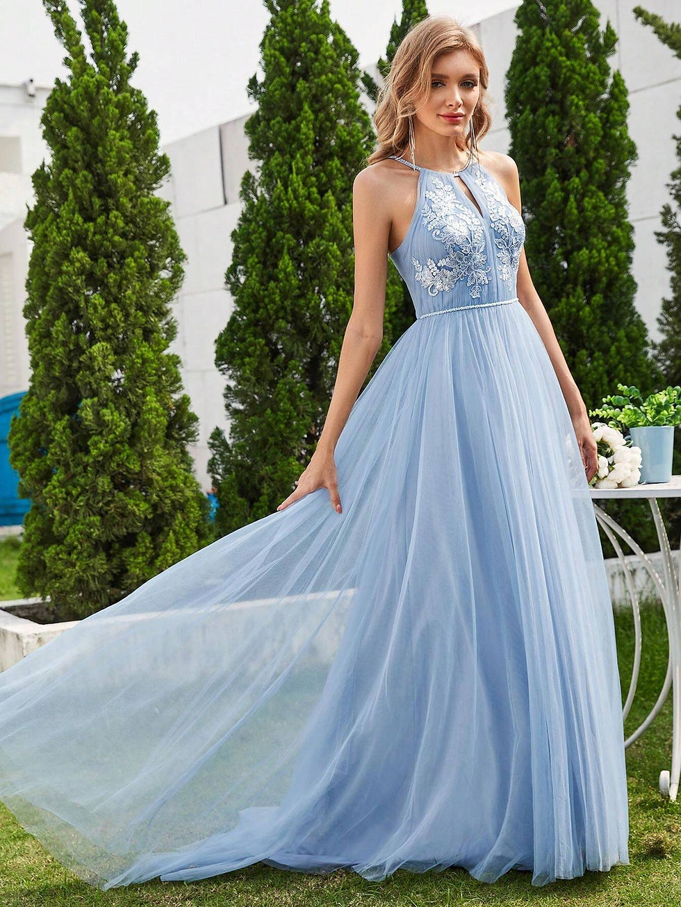 Thumbnail: Cold Shoulder Mesh Appliques Wedding Dress