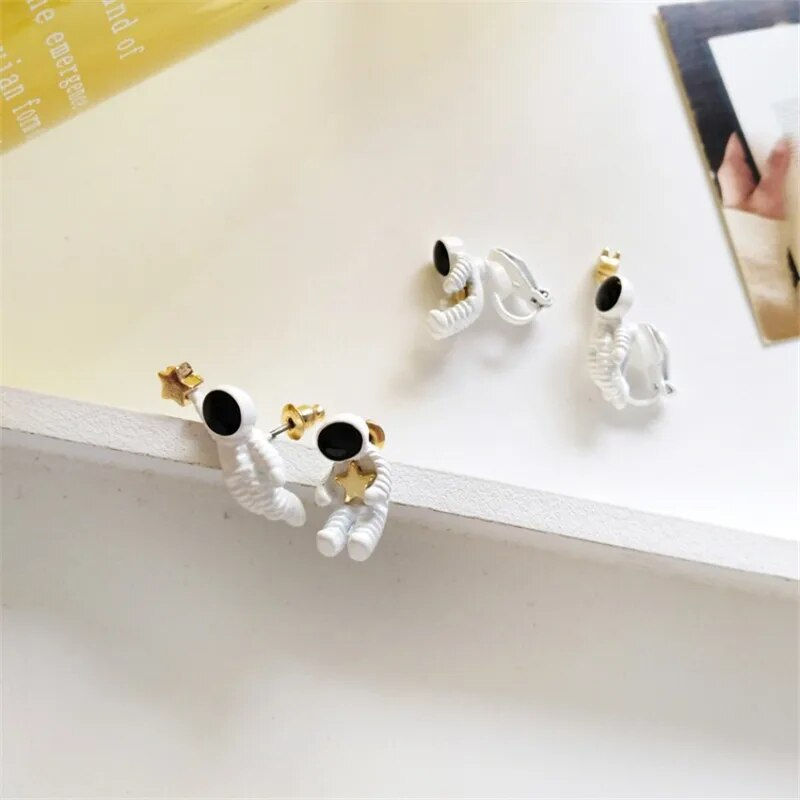 Thumbnail: Asymmetric Pentagram White Astronauts Earrings For Women Creative Personality C