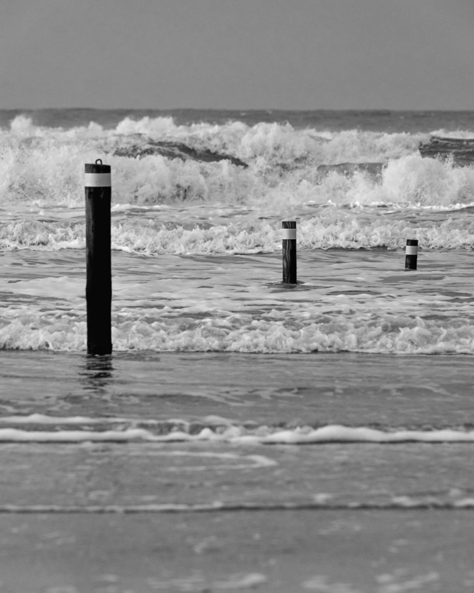 Nordseewellen in monochrome