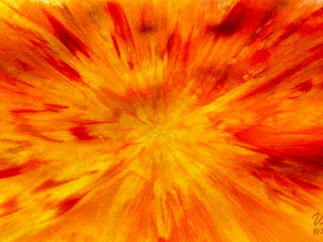 Abstraktes Ölgemälde in Gold, Orange und Rot mit dynamischer Lichtenergie und kräftiger Struktur. Moderne spirituelle Kunst von Viviana (@JosuasGarden).
