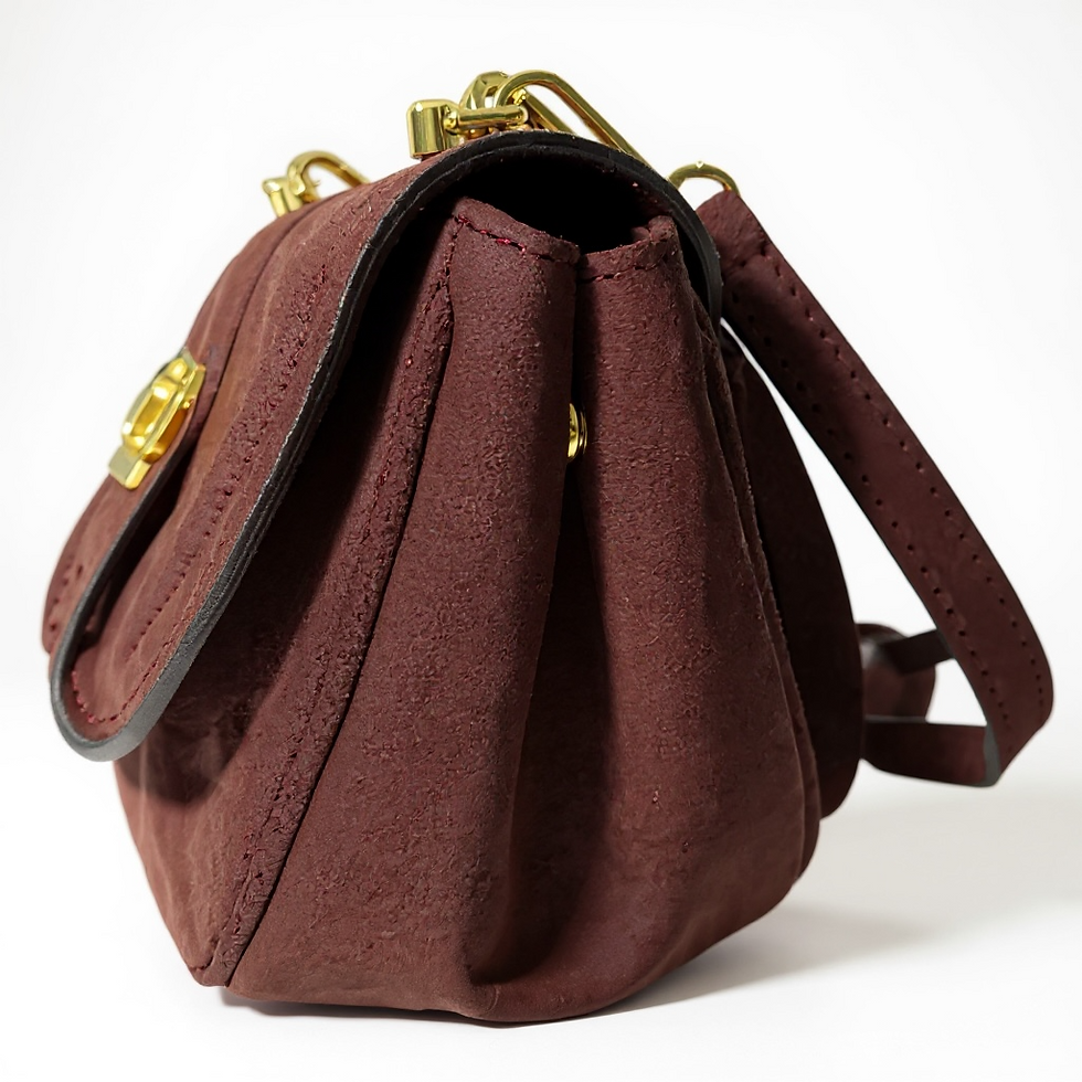 Thumbnail: Borsa a spalla in pelle camoscio 
