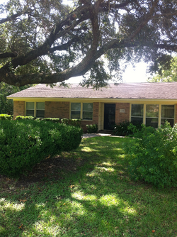 Oliver House (front yard)_edited