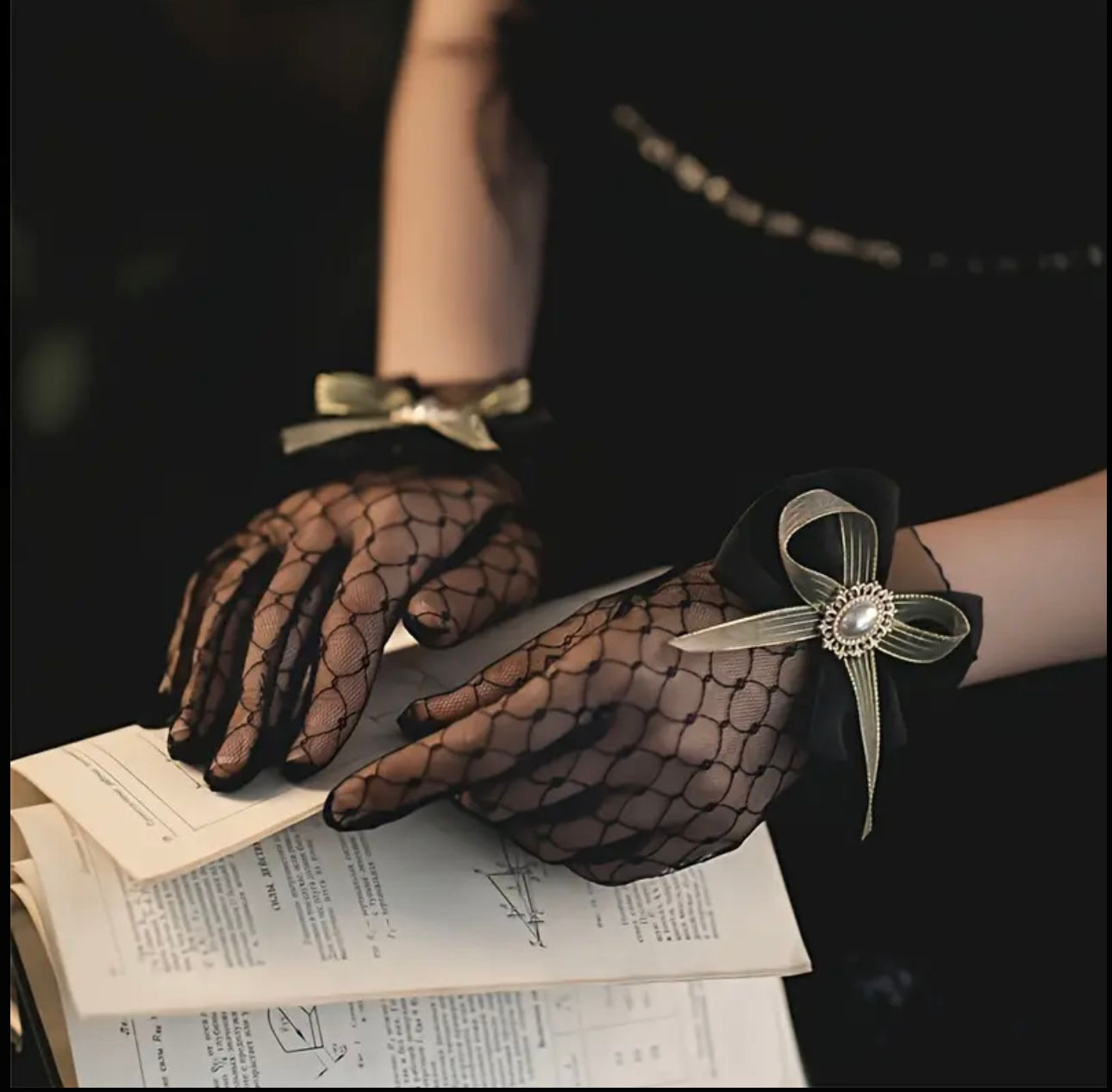 Madame Noir tül eldiven 