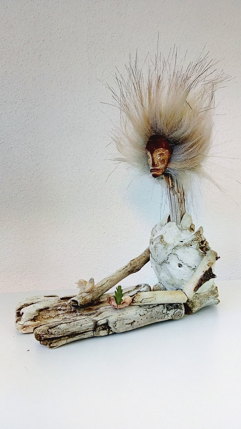 OŽIVLÝ KABINET | Katanari