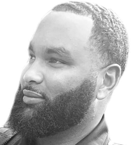 Profile Pic_edited_edited_edited_edited.