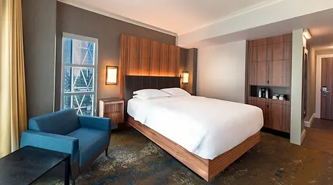 Hyatt-Regency-Calgary-P297-Corner-King.16x9.webp