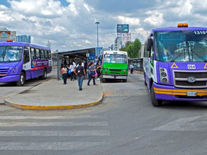 Gobierno de la CDMX condona el 50% de pagos a transportistas metropolitanos