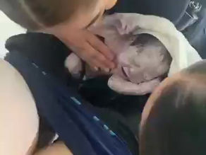 Policías de CDMX Asisten en Parto de Emergencia en Plena Calle de Tepito