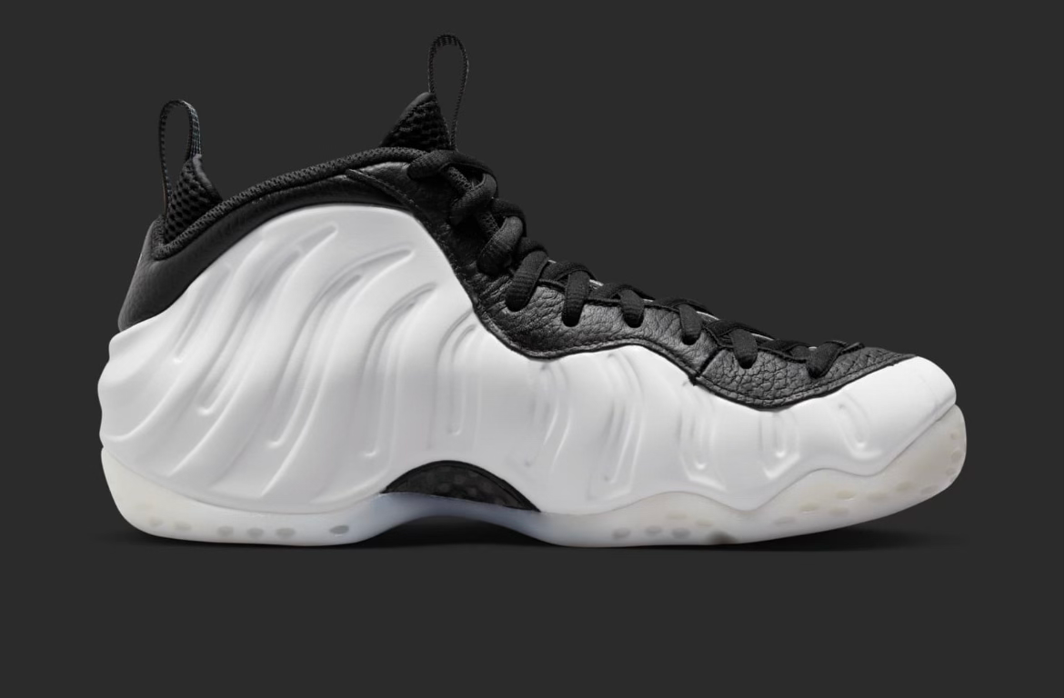 Nike Air Foamposite One White Metallic Silver-Black Women’s