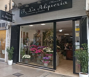 Entrada tienda F. La Alquería