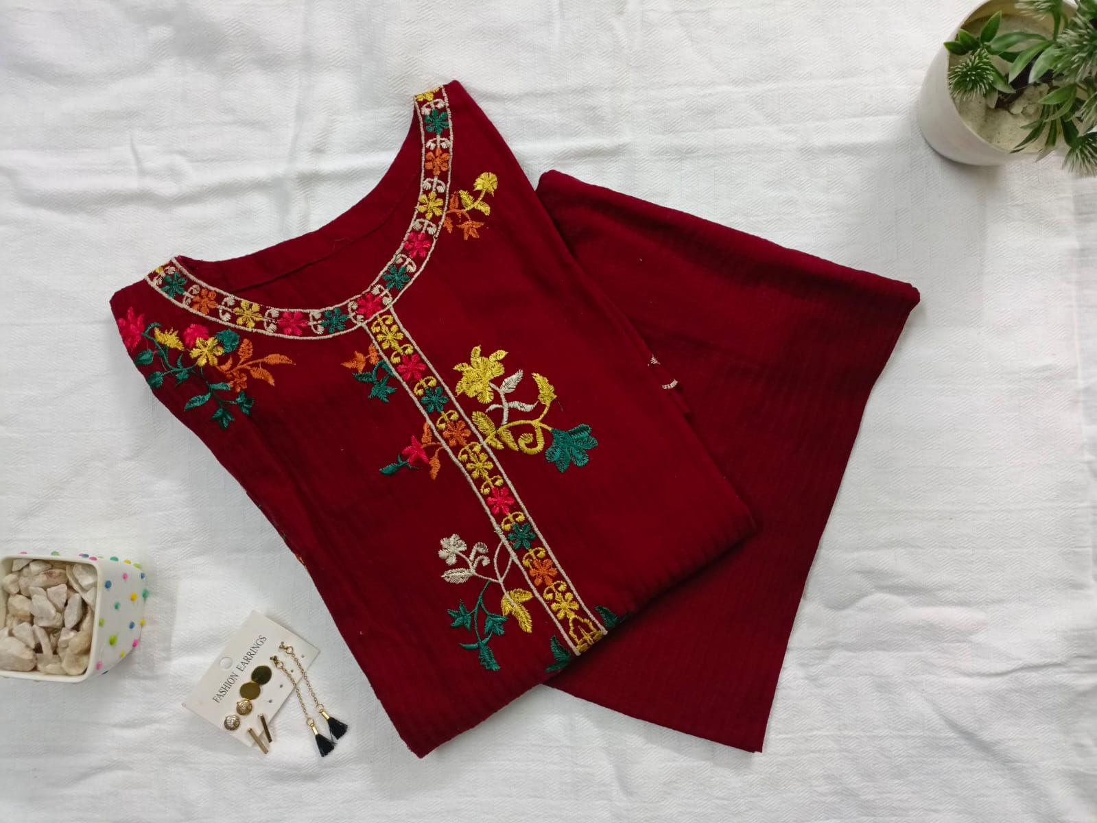 hand embroidery 2 piece suit