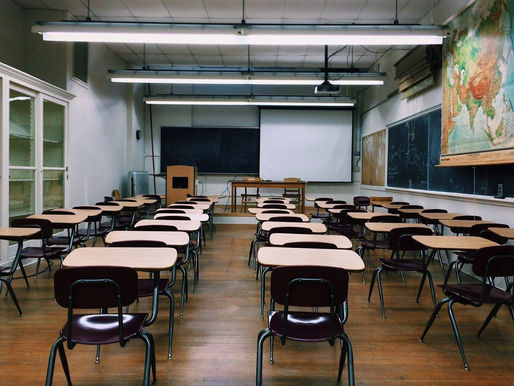 Pais precisarão assinar termo de responsabilidade para os filhos retornarem ou não às aulas em SP