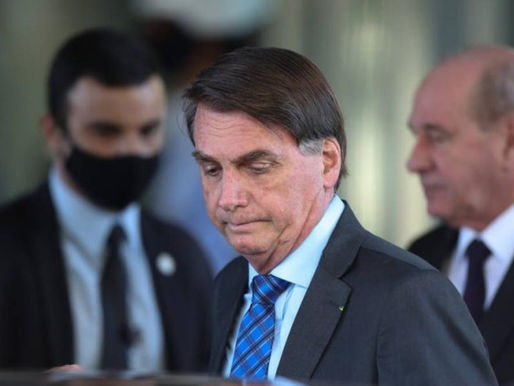 Sem provas, Bolsonaro acusa a esquerda de querer descriminalizar a pedofilia