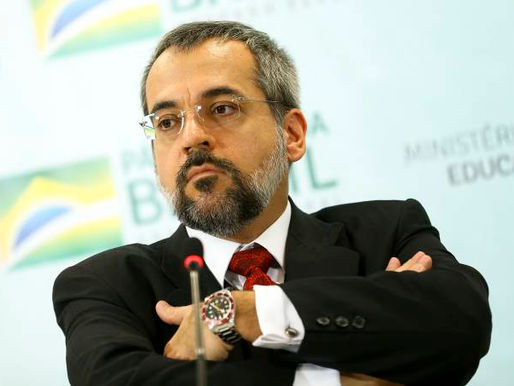 Ministro da educação Abraham Weintraub deixará cargo