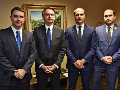 De pai para os filhos: As rachadinhas na política