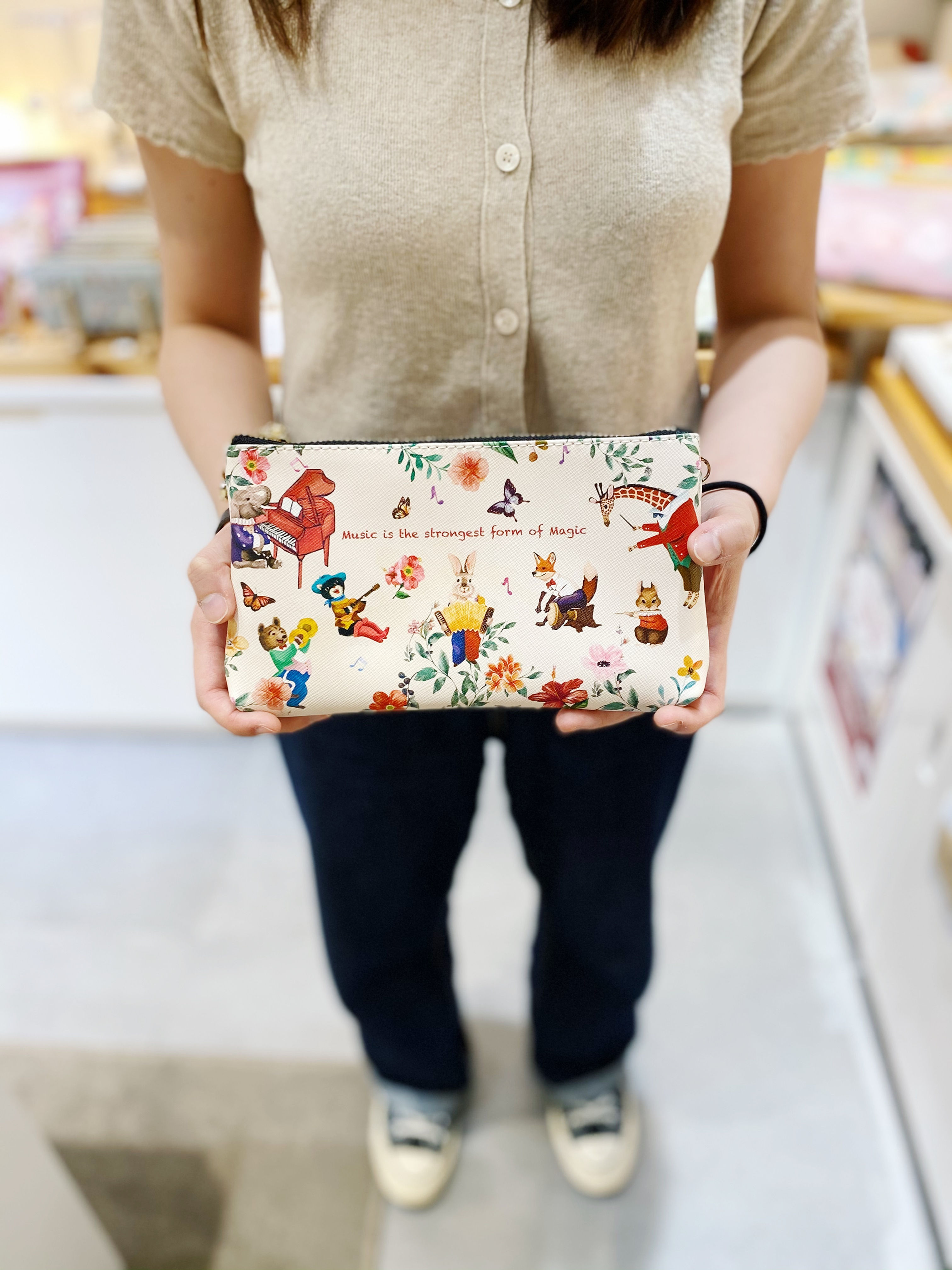 Animal Music Party Single Zip Handbag
動物音樂派對印花單層袋