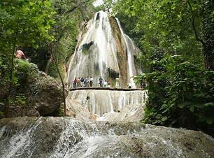 parque-cola-de-caballo.jpg