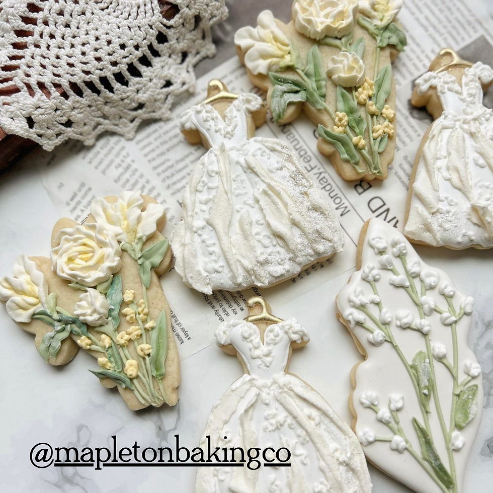縮圖：Hanging Ball Gown Cookie Cutters