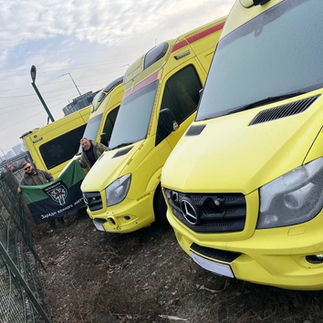 Great delivery of fully equipped ambulances to the Hospitallers