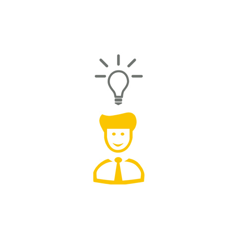 Person mit gelbem Anzug, lächelnd. Glühbirne über dem Kopf symbolisiert Idee oder Inspiration. Hintergrund weiß.