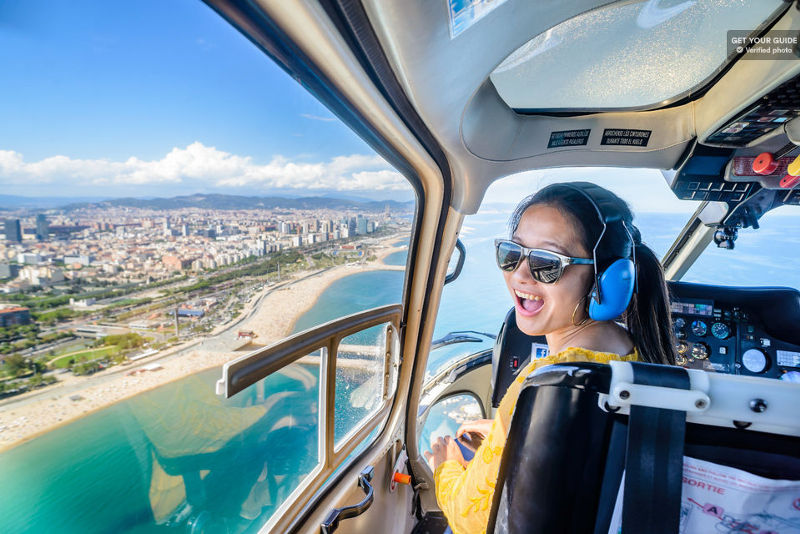Helicopter-tours-in-Barcelona.jpg