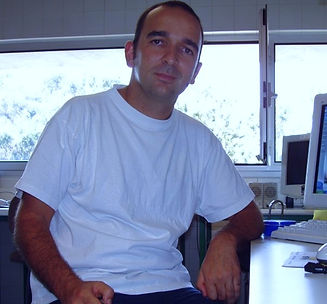 4504_107737626992_6564254_n_edited.jpg