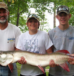 muskie53.jpg