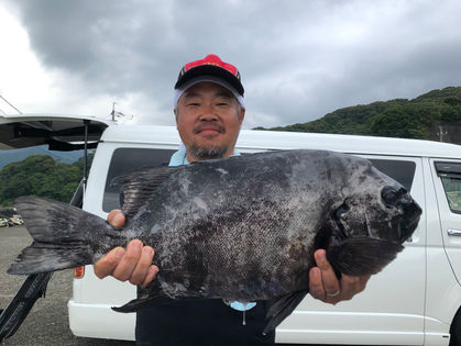 青木 崇 様(大阪府八尾市) イシダイ 61.5㎝