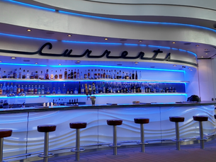 Currents Bar on the Disney Dream: A Chill Spot with a View
