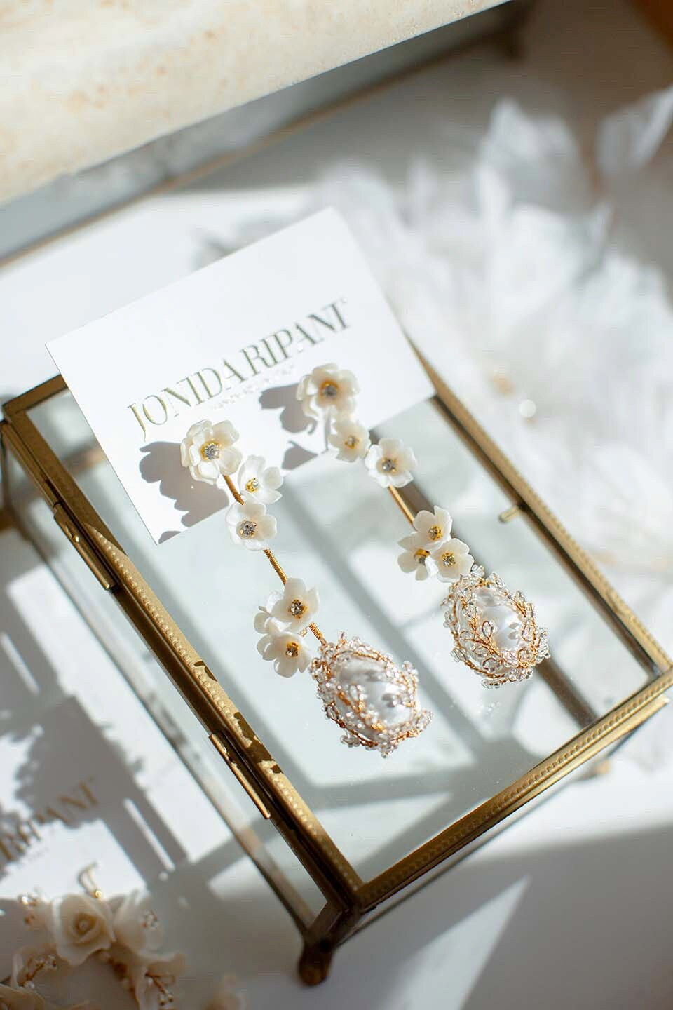 Miniatura: Orecchini sposa Romantica Bridal Statement Earrings