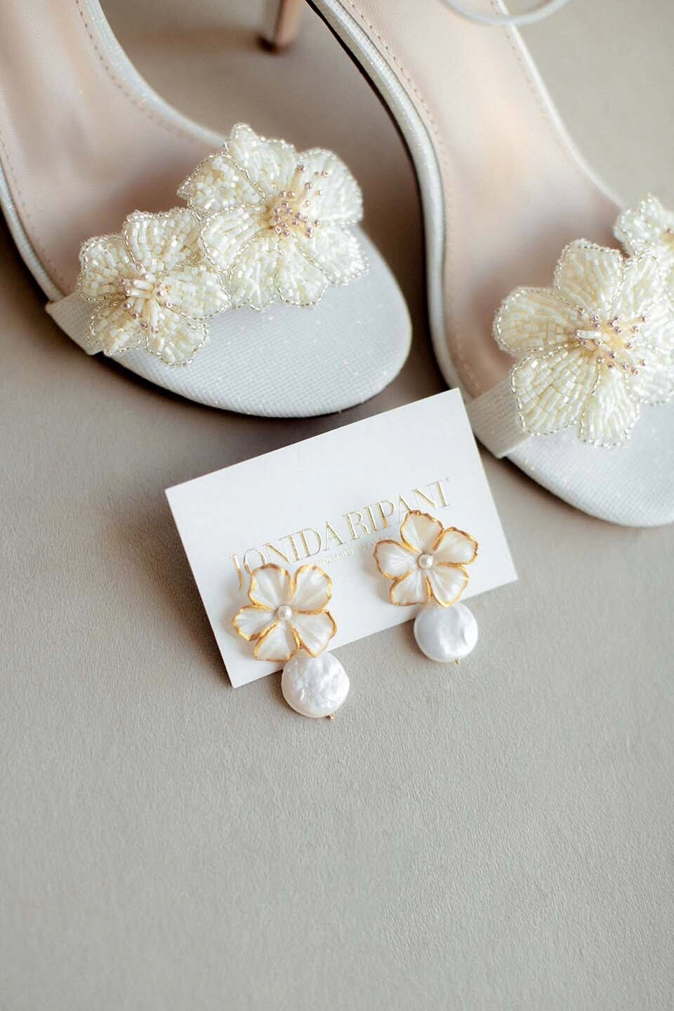 Thumbnail: Orecchini sposa - Flower Bridal Earrings