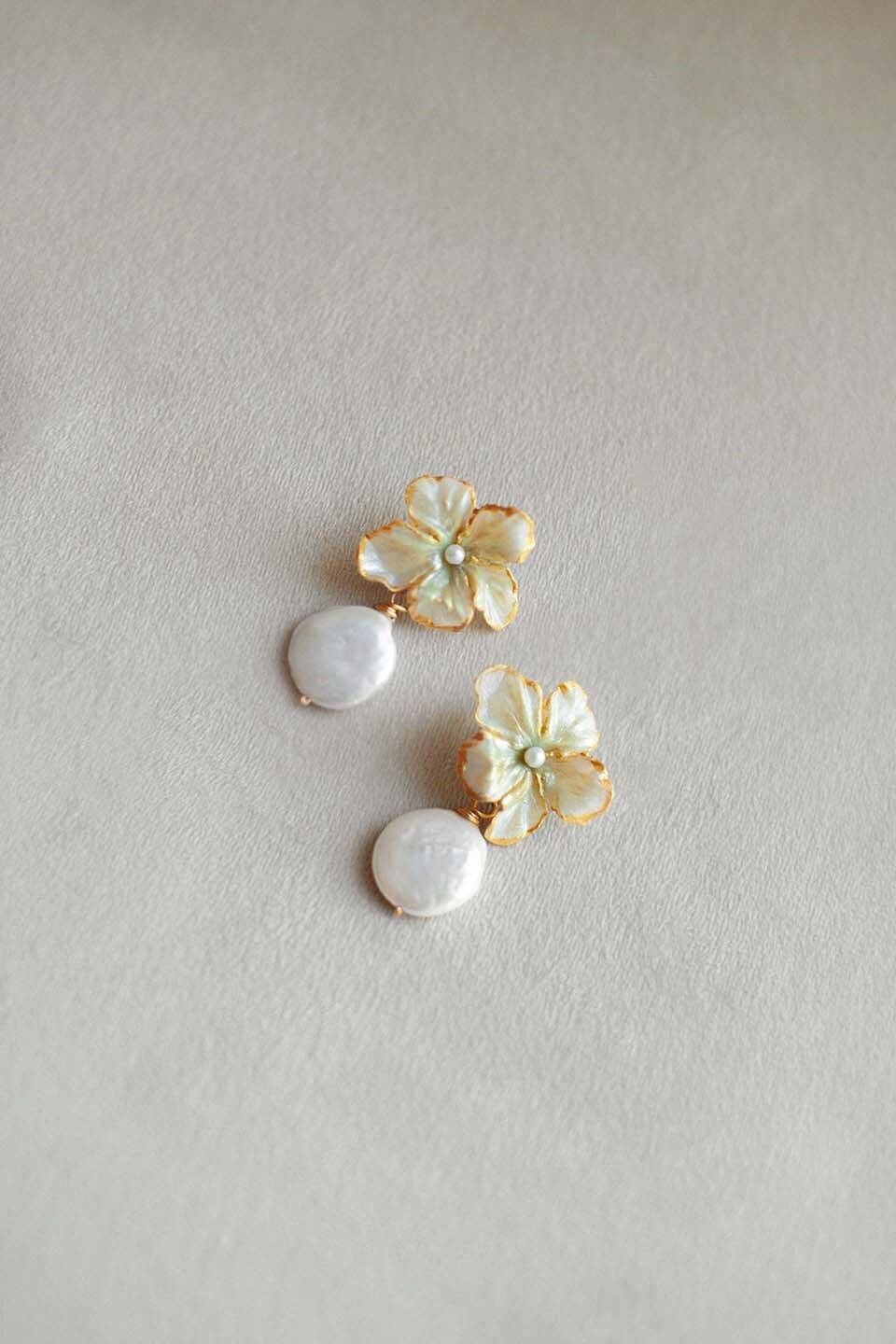 Thumbnail: Orecchini sposa - Flower Bridal Earrings