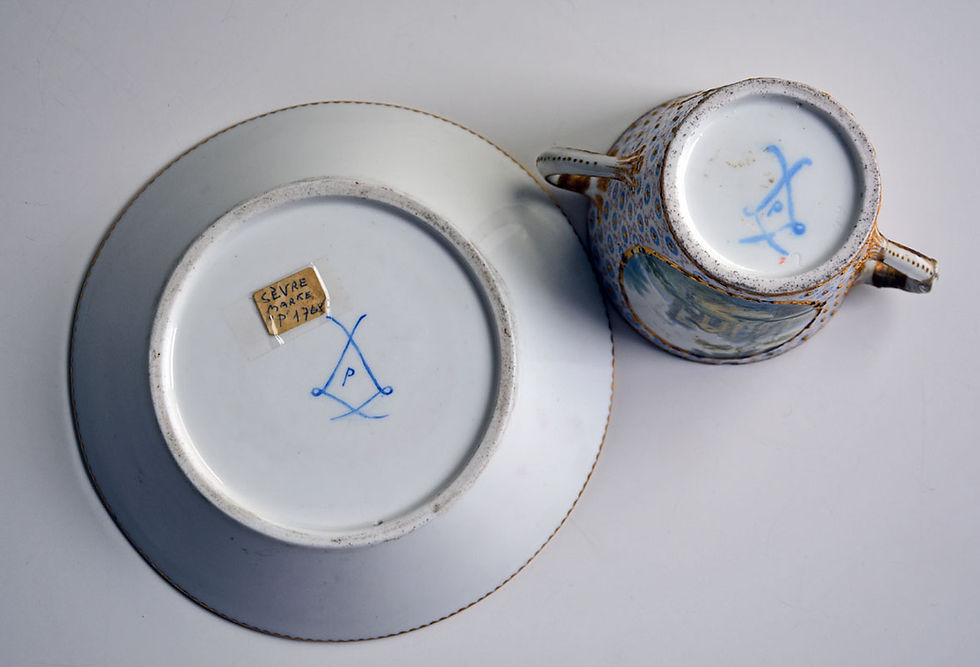 Miniaturbild: Sèvres – Henkeltasse mit Teller, markiert 1768