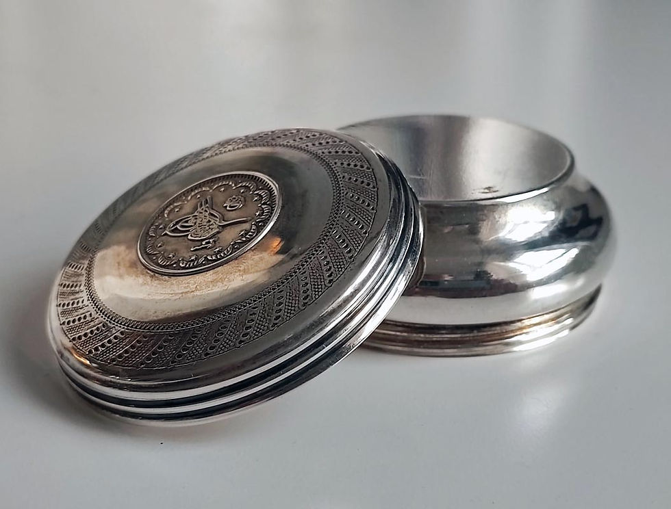 Miniaturbild: Runde Silberdose, 900er-Silber