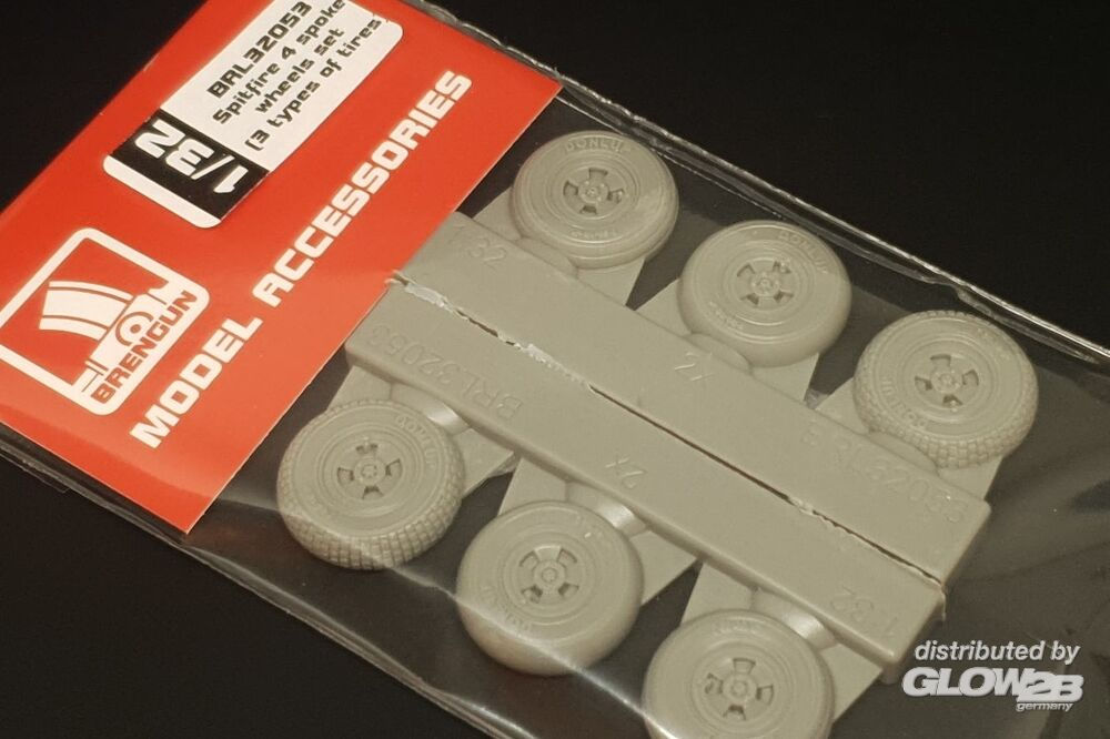 Brengun: Spitfire 4 spoke wheels set (3 types of tires) in 1:32 [5683910583]